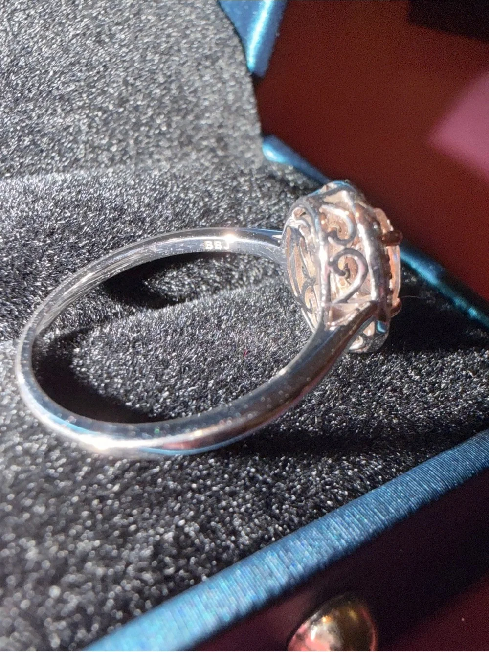 Beautiful Natural Morganite and Diamond Halo Ring 10k White Gold - Picture 4 of 8